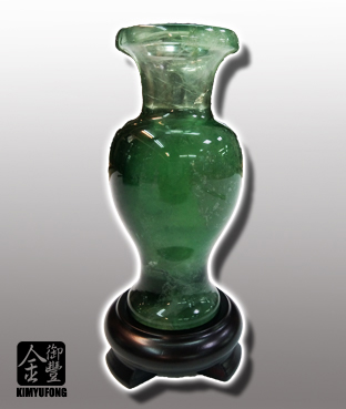 冷翡翠花瓶 Fluorite Vase